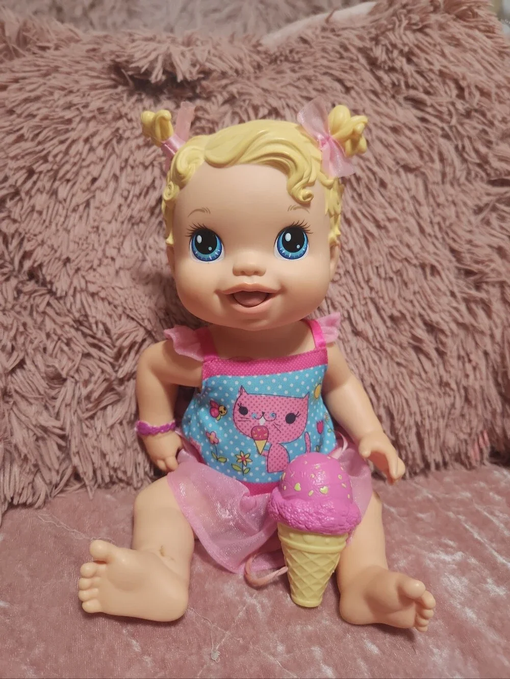 2012 Hasbro Baby Alive Yummy Treat Baby Doll With Ice Cream Cone